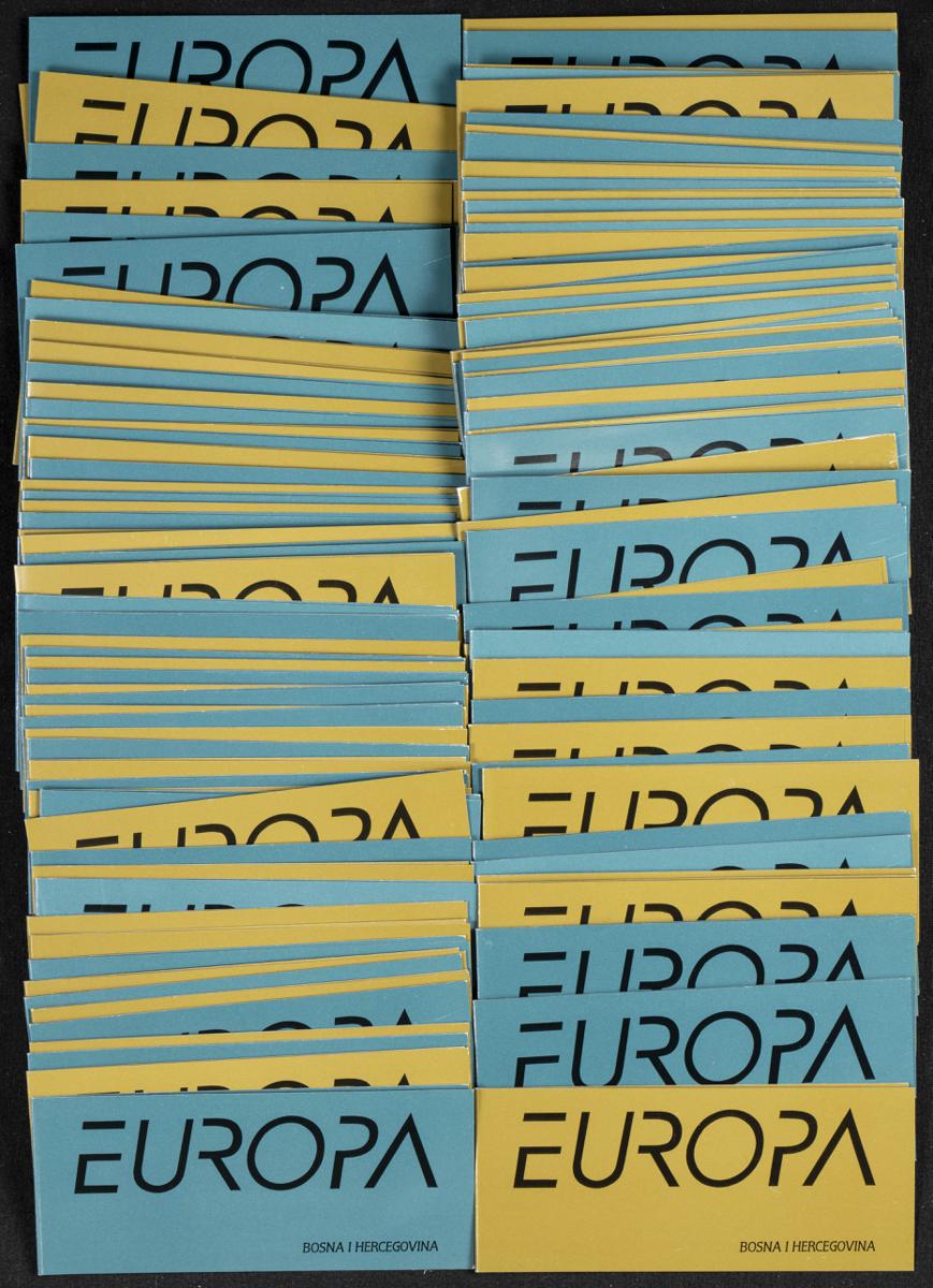 43 - Bosnia and Herzegowina. Sets and stamps stock 