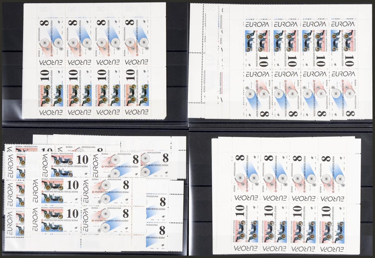 44 - Bosnia and Herzegowina. Sets and stamps stock 