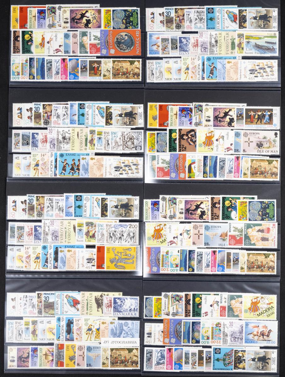 519 | Tema Europa. Stock de Series y Sellos