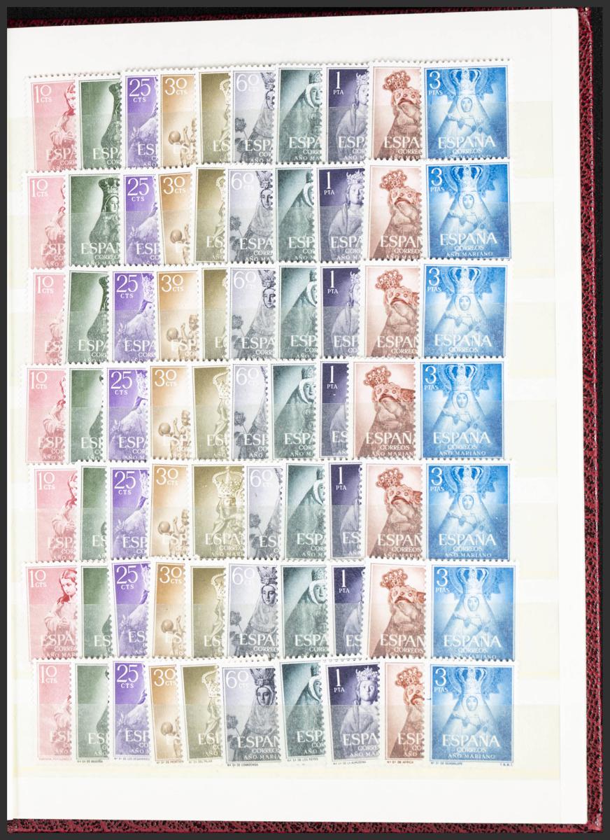 719 | Lotes y Colecciones.España. Stock de Series y Sellos