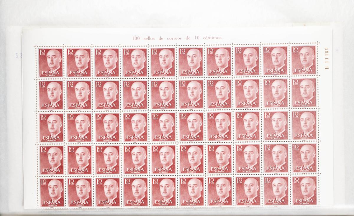 721 | Lotes y Colecciones.España. Stock de Series y Sellos