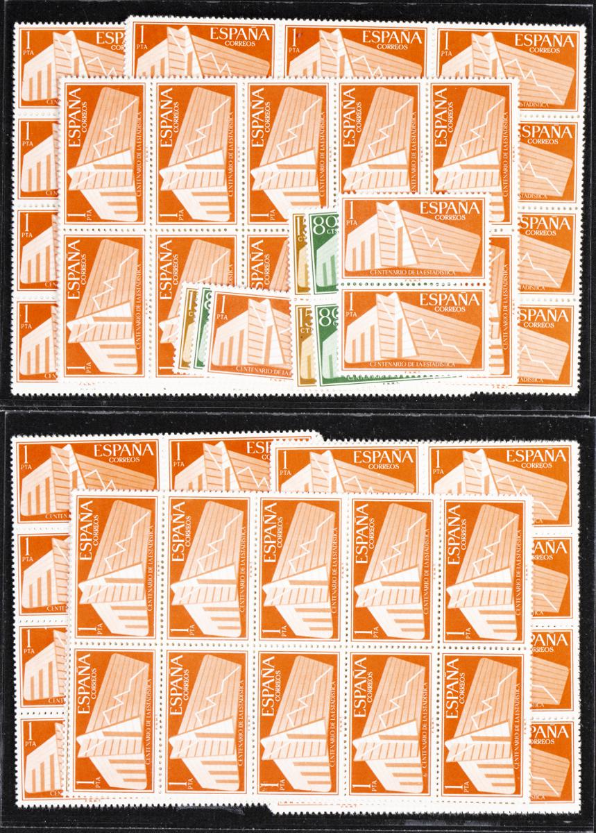 727 | Lotes y Colecciones.España. Stock de Series y Sellos