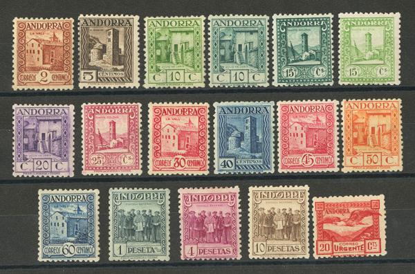 4466 - ★ 28/44. 1935. Serie completa. MAGNIFICA Y ESPECTACULAR CON ESTOS CENTRAJES TAN EXCEPCIONALES. Cert. CEM (1 pts). Edifil 2026: 3.675 Euros - 1.200€