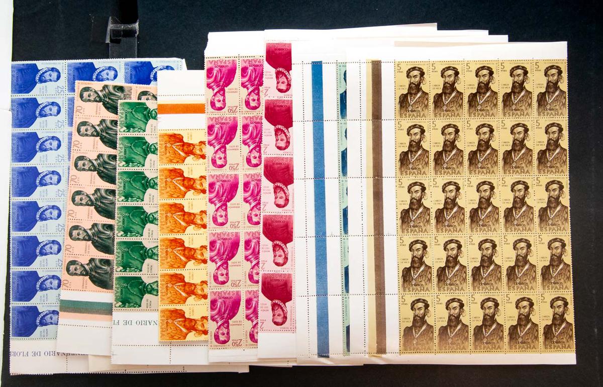 138 | Spanish Collection. Sets and stamps stock
