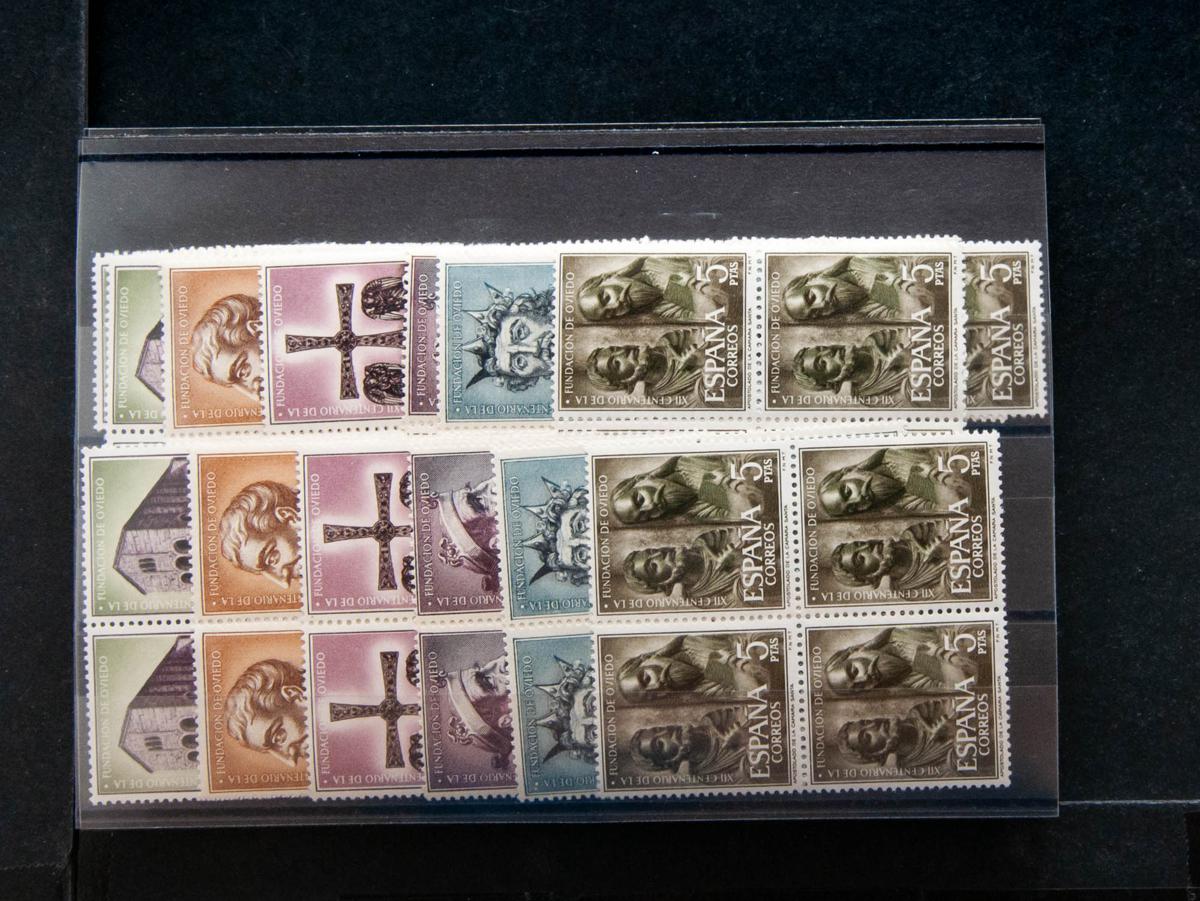148 | Spanish Collection. Sets and stamps stock