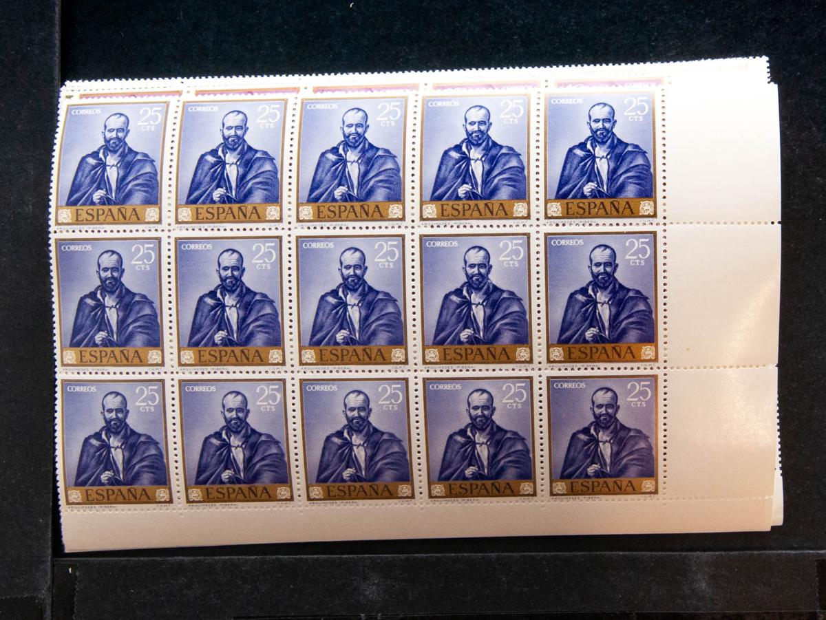159 | Spanish Collection. Sets and stamps stock