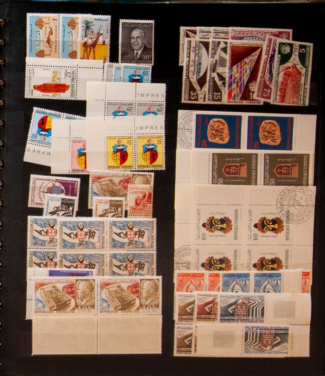 705 | Lots and Collections