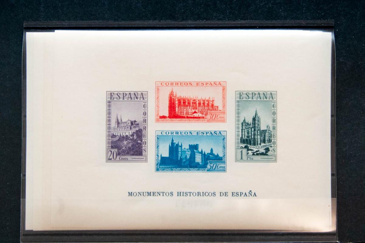93 | Spanish Collection. Sets and stamps stock