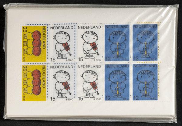 848 | Netherlands. Sets and stamps stock