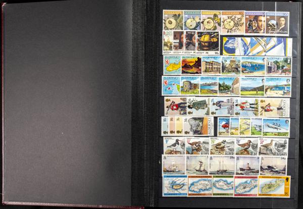 965 | Lots and Collections