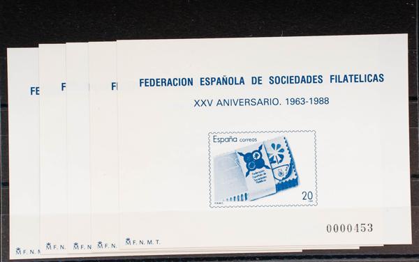 105 | Spanish Collection. Sets and stamps stock