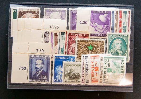 329 | Lots and Collections