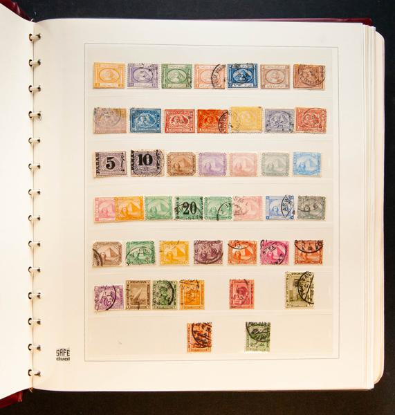 340 | Lots and Collections