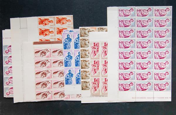 92 | Spanish Collection. Sets and stamps stock